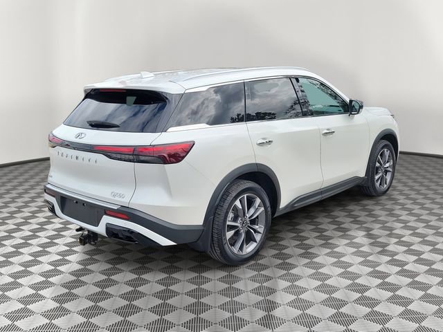 Used 2023 INFINITI QX60 Luxe w/ Vision Package image 2