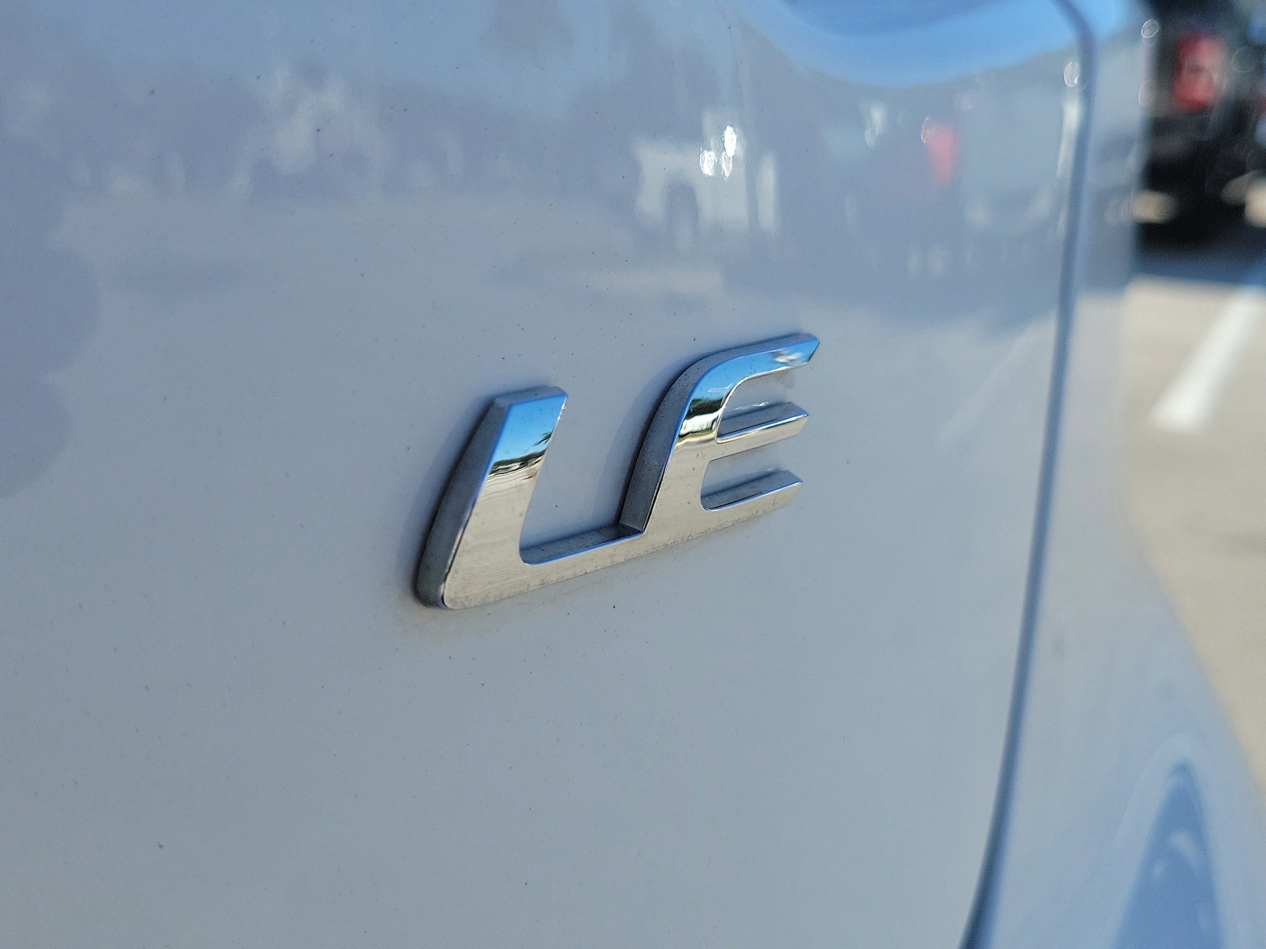 Used 2023 Toyota Corolla LE w/ LE Premium Package image 9