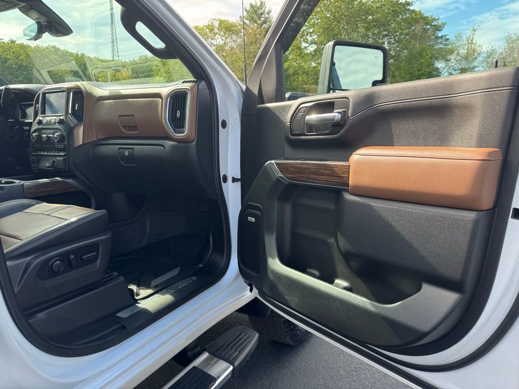 Used 2022 Chevrolet Silverado 2500 High Country w/ Z71 Off-Road Package image 20