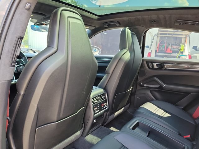 Used 2023 Porsche Cayenne GTS AWD/4WD image 21