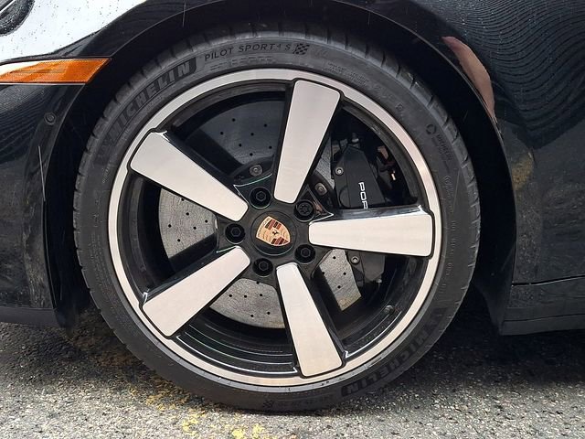 Certified 2025 Porsche 911 Carrera S RWD image 15