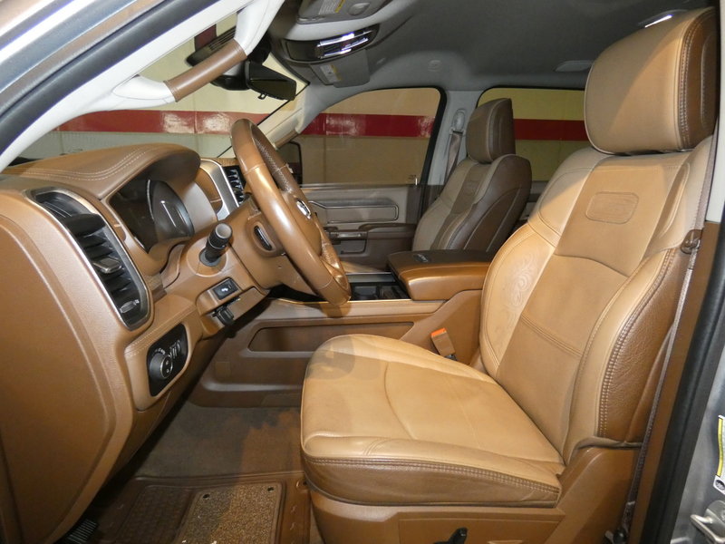 Used 2024 RAM 2500 Limited w/ Safety Group image 10