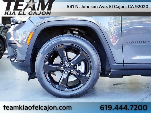 Used 2022 Jeep Grand Cherokee L Laredo image 7