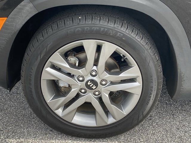 Used 2021 Kia Seltos S image 19