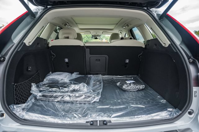 New 2026 Volvo XC60 B5 Ultra w/ Protection Package Premier AWD/4WD image 10