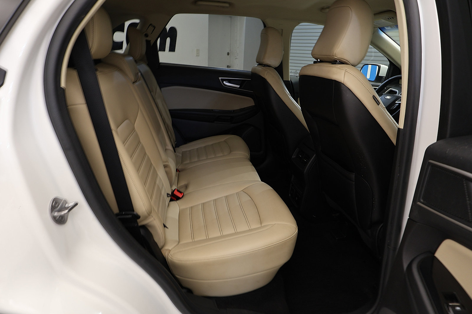 Used 2020 Ford Edge SEL w/ Convenience Package AWD/4WD image 18