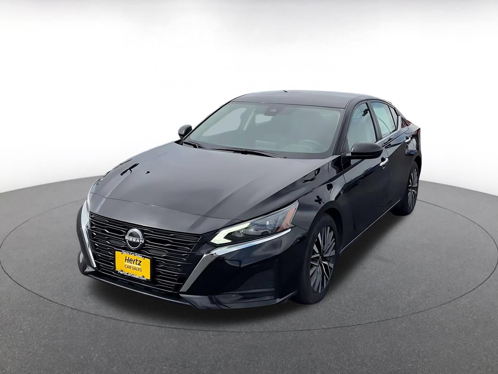 Used 2025 Nissan Altima 2.5 SV FWD image 6