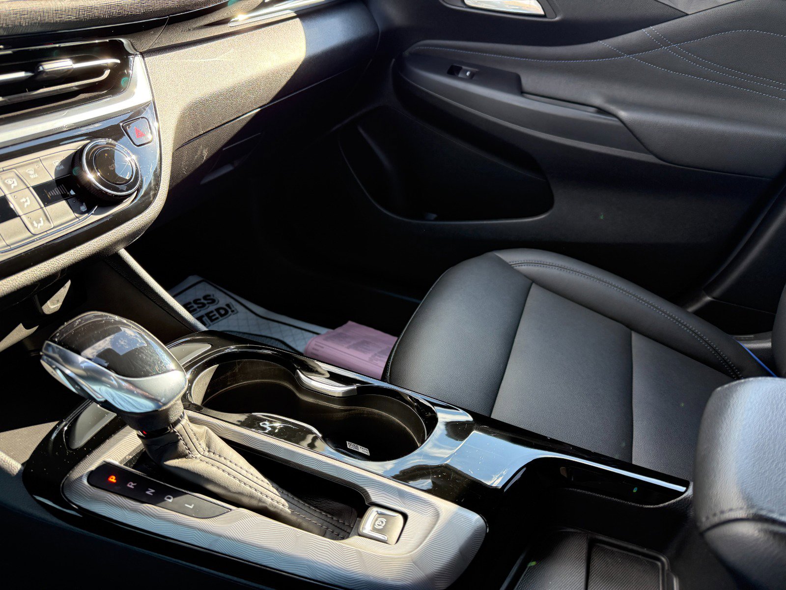 Used 2024 Buick Envista Sport Touring w/ Convenience I Package image 31