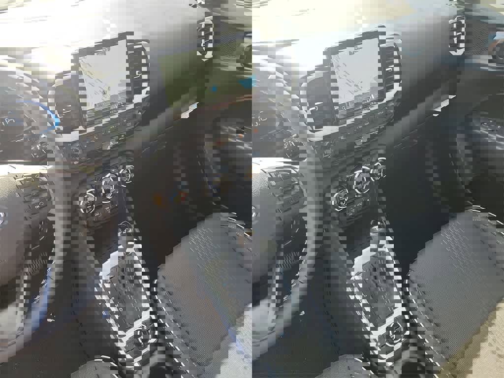 New 2025 Hyundai Venue Limited image 30