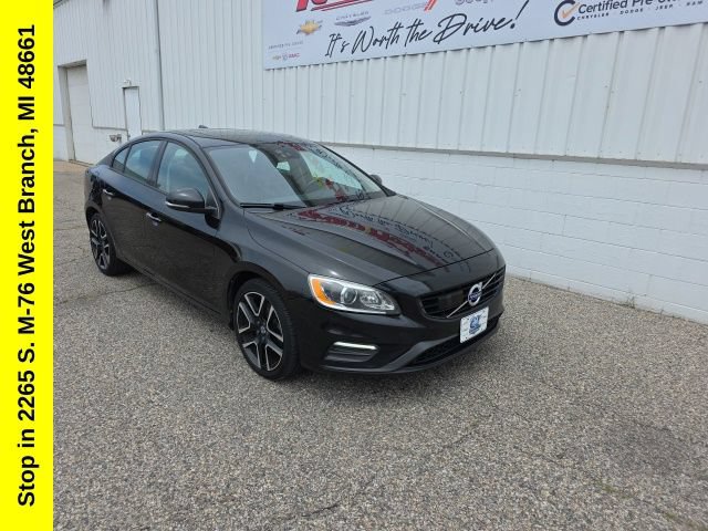 Used 2018 Volvo S60 T5 Dynamic w/ Vision Package FWD image 6