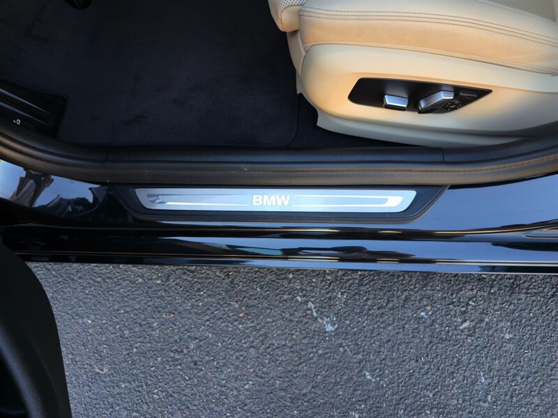 Used 2021 BMW 530e w/ Parking Assistance Package RWD image 13