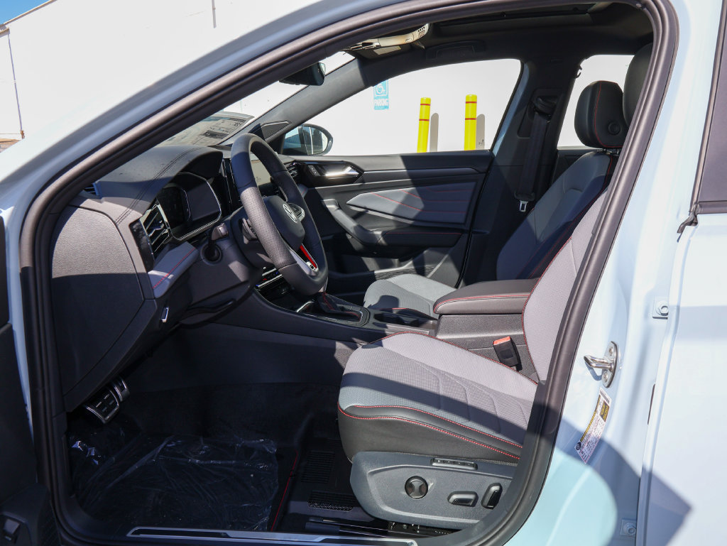 New 2027 Volkswagen Jetta GLI Autobahn FWD image 11