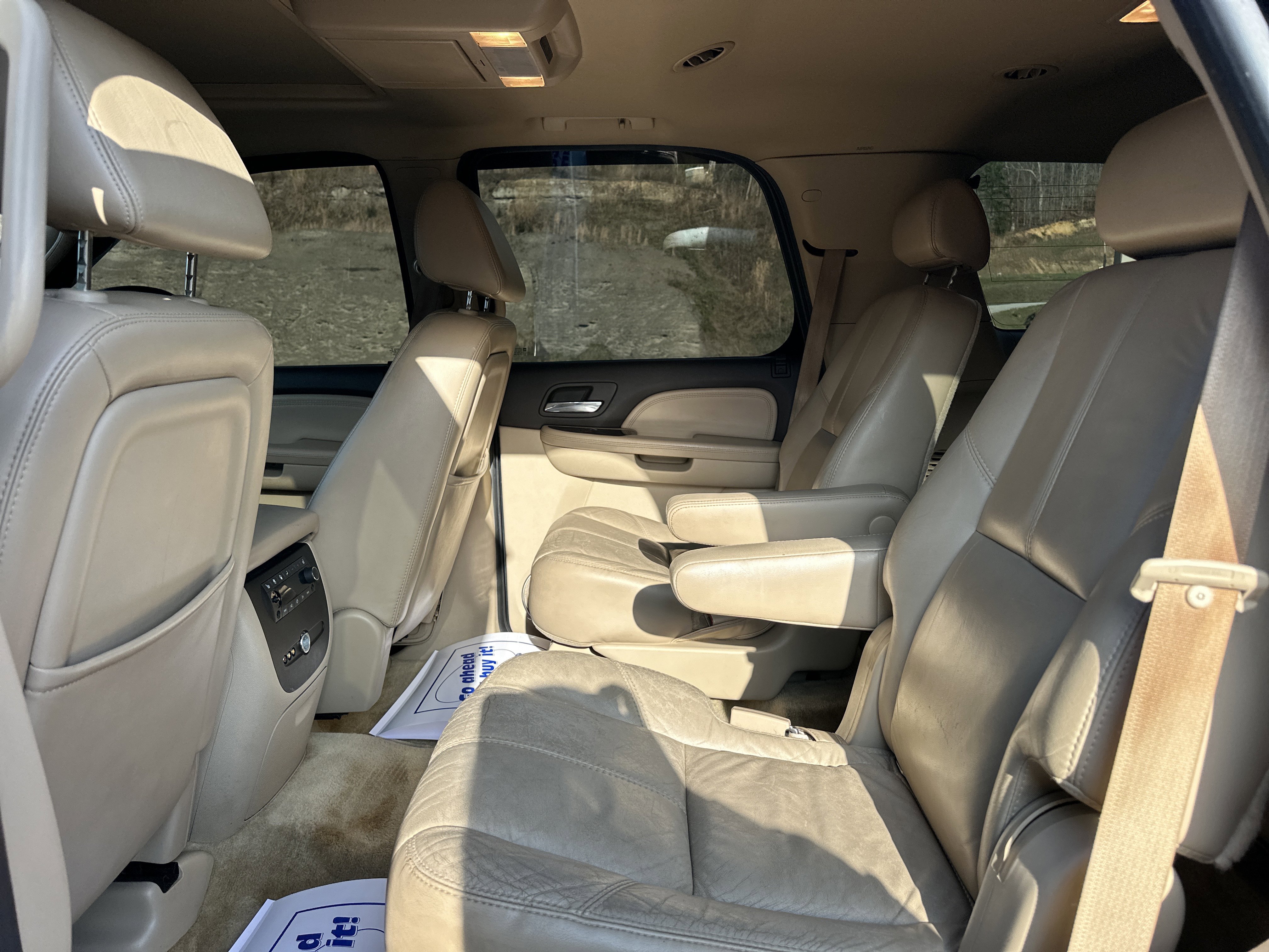 Used 2007 GMC Yukon Denali image 33