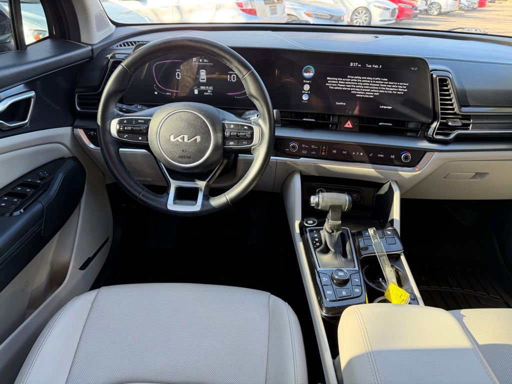 Used 2023 Kia Sportage EX image 15