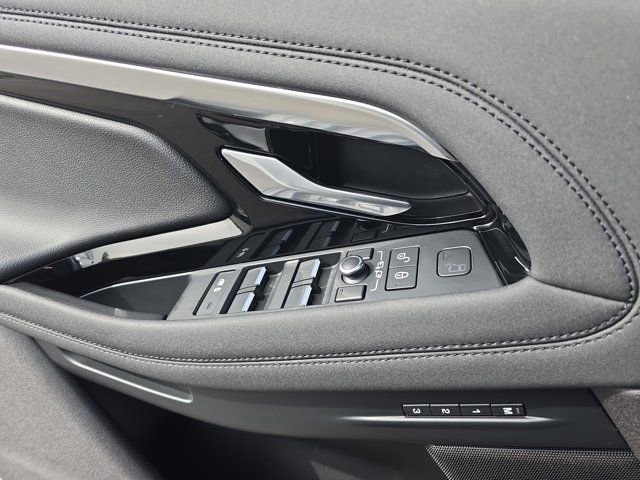 Used 2020 Land Rover Range Rover Evoque SE image 25