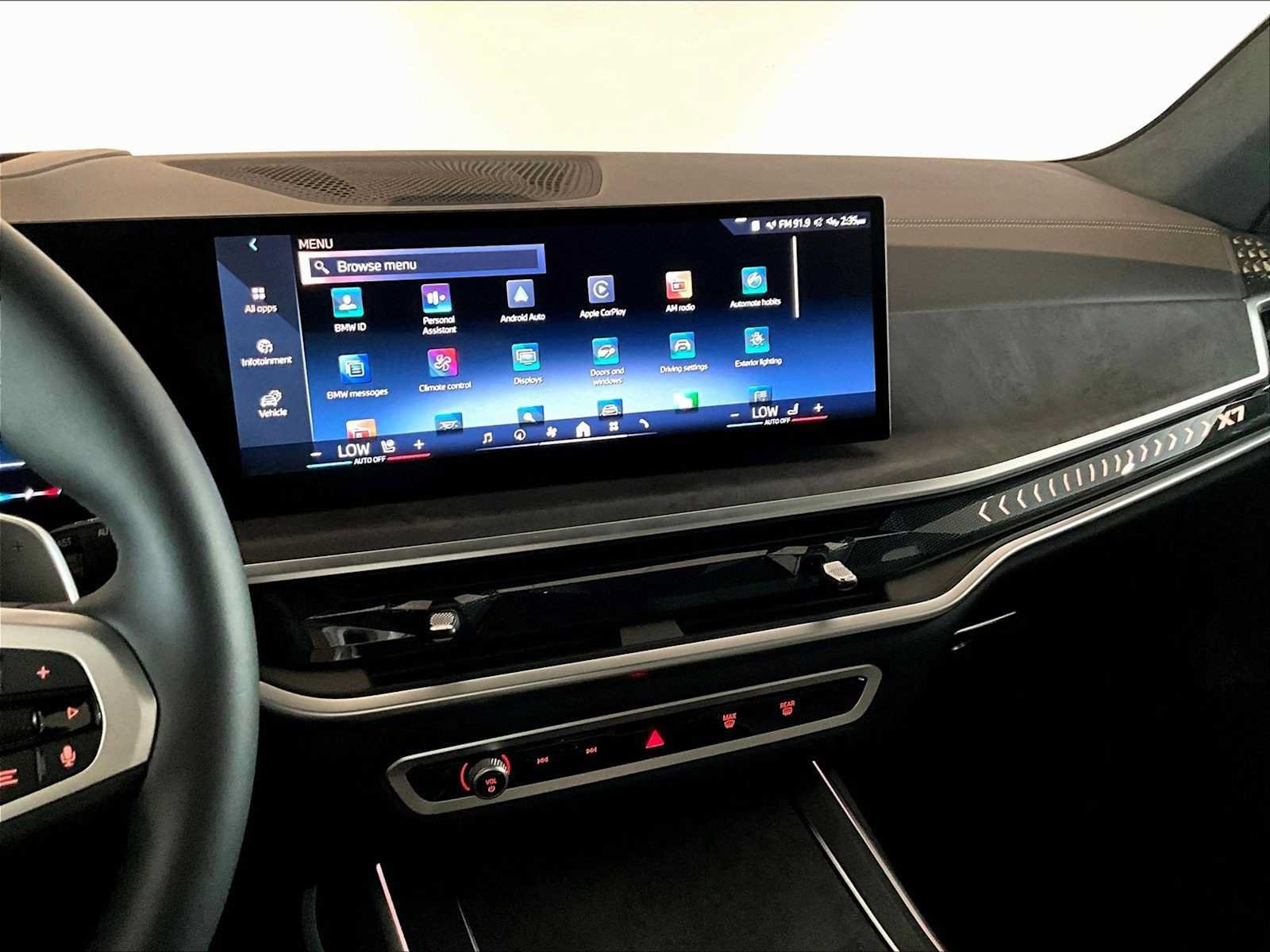 Used 2025 BMW X7 xDrive40i w/ M Sport Package AWD/4WD image 19