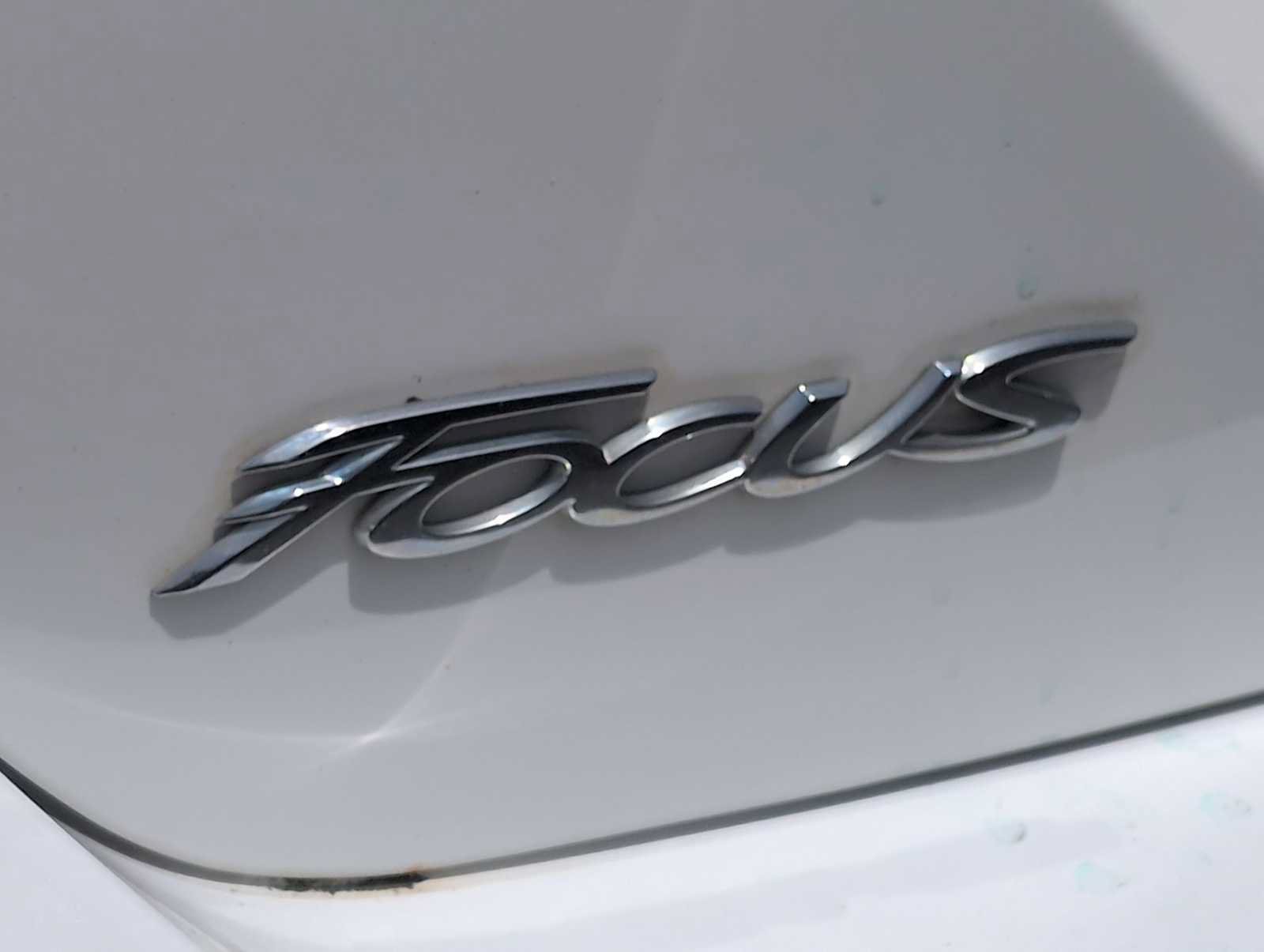 Used 2014 Ford Focus SE w/ SE Winter Package FWD image 13