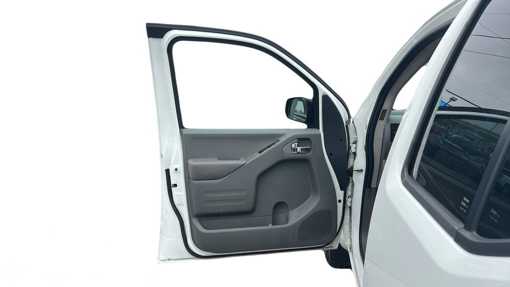 Used 2018 Nissan Frontier SV w/ Value Truck Package image 31