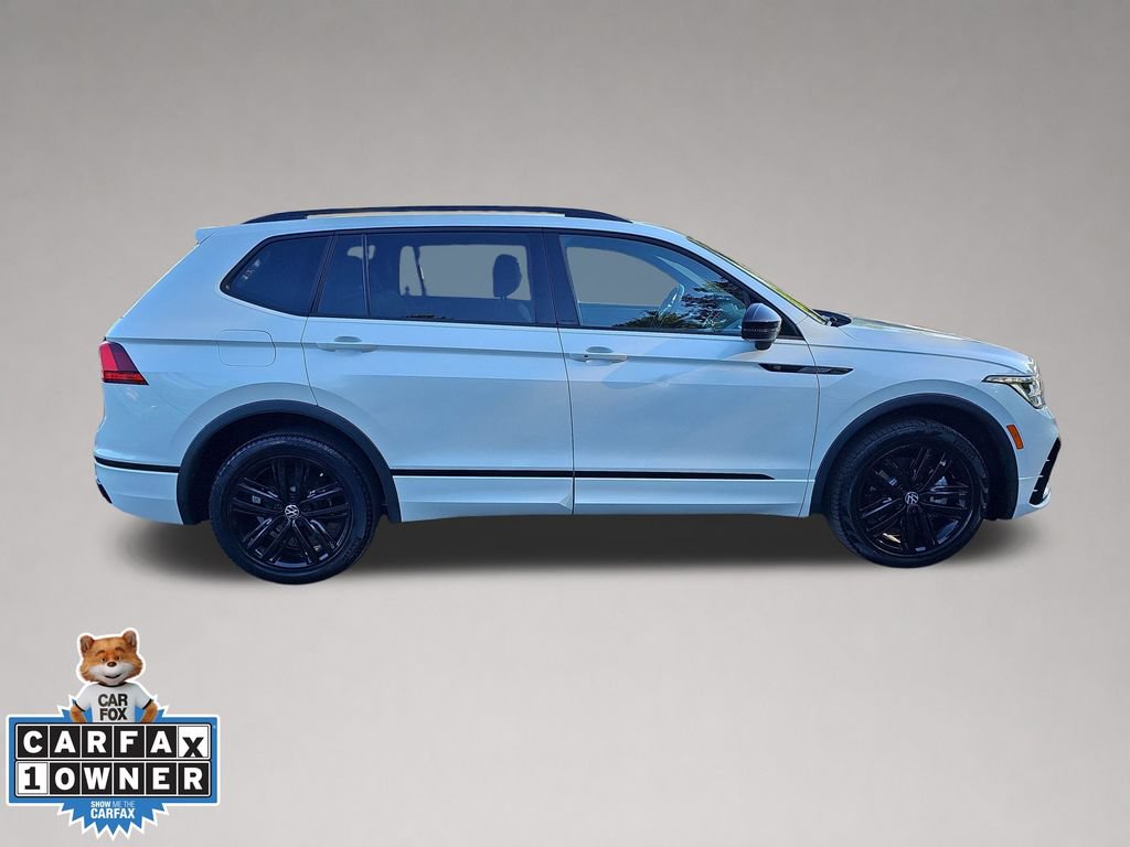 Used 2022 Volkswagen Tiguan SE R-Line AWD/4WD image 3