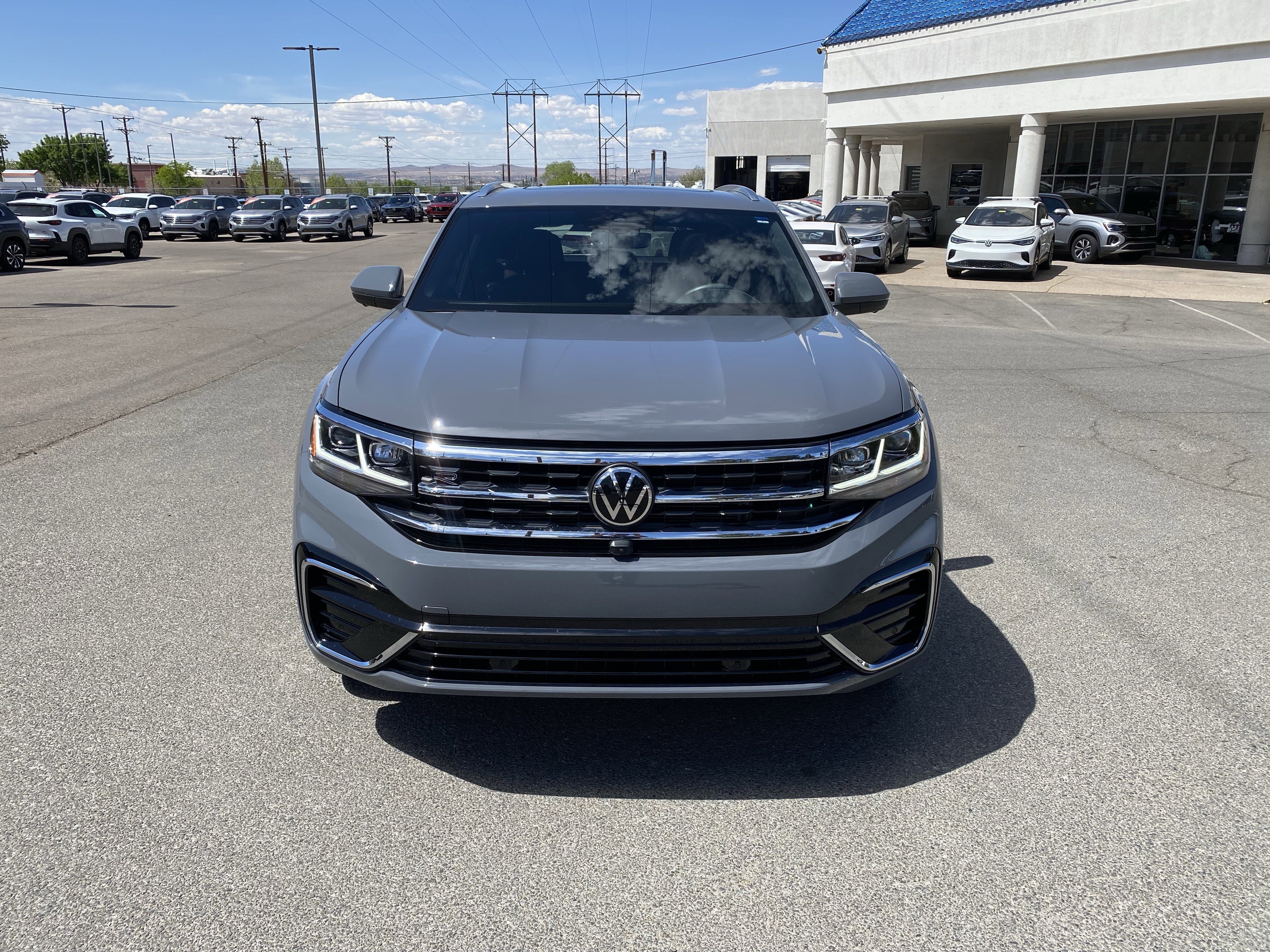 Used 2023 Volkswagen Atlas Cross Sport SEL Premium R-Line image 39
