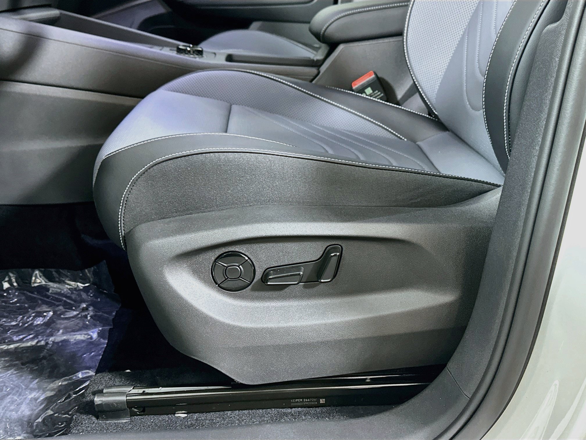 New 2026 Volkswagen Tiguan SE AWD/4WD image 18
