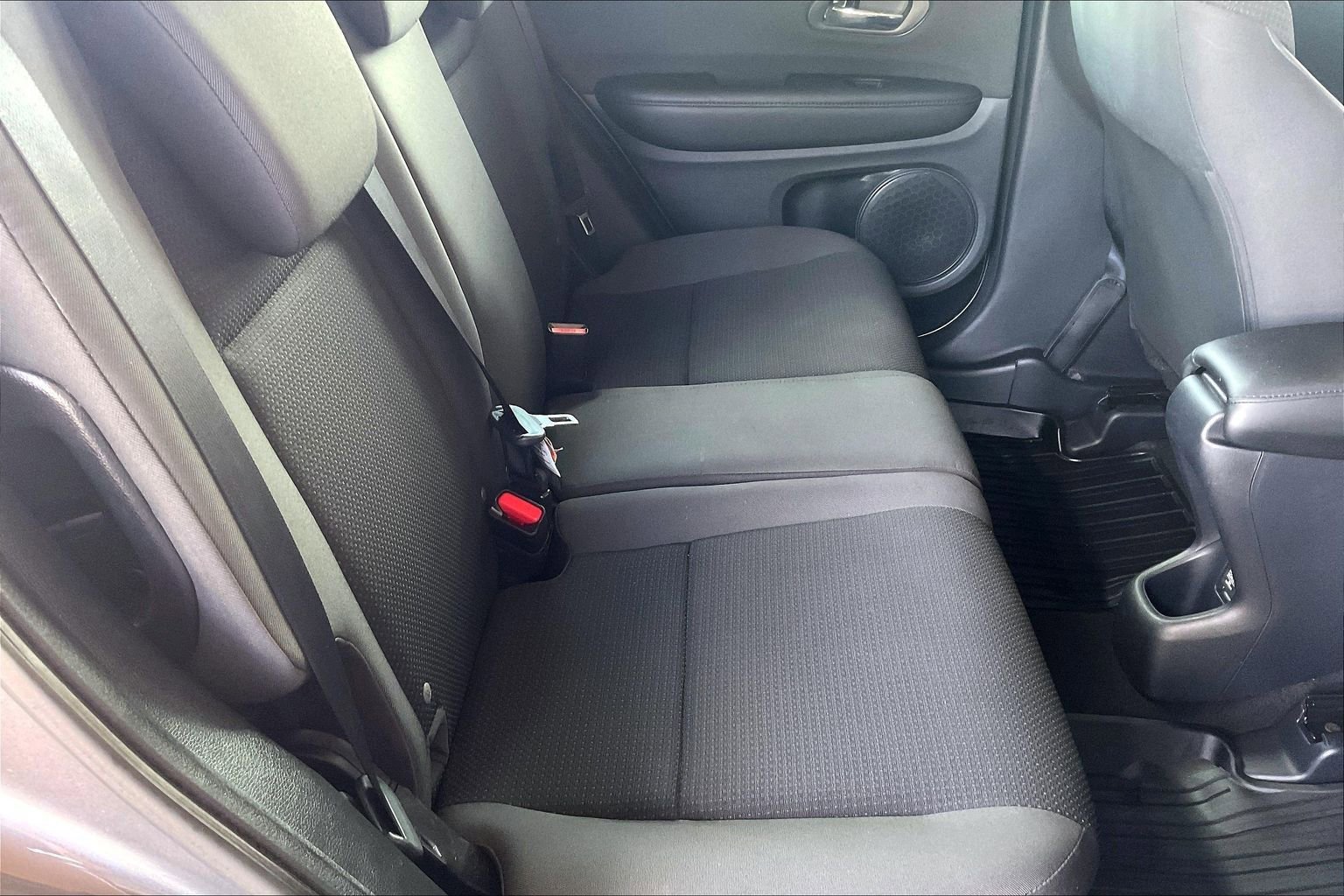 Used 2019 Honda HR-V LX image 18