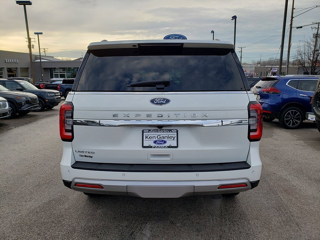 Certified 2022 Ford Expedition Limited image 6