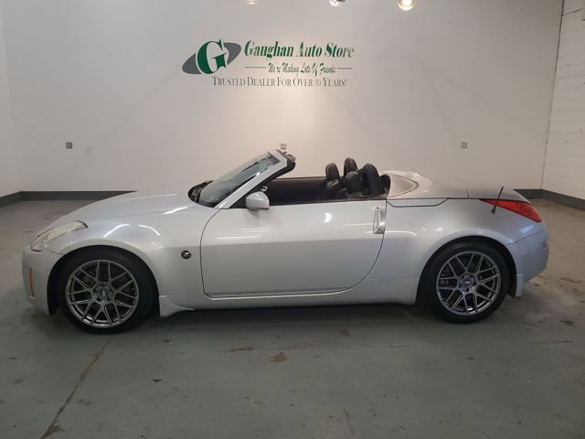 Used 2006 Nissan 350Z Touring image 3