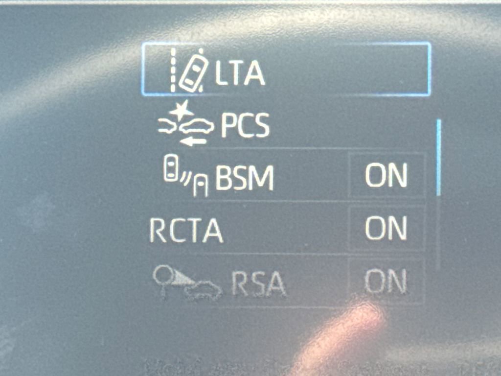 Used 2024 Toyota RAV4 XLE w/ Convenience Package AWD/4WD image 18