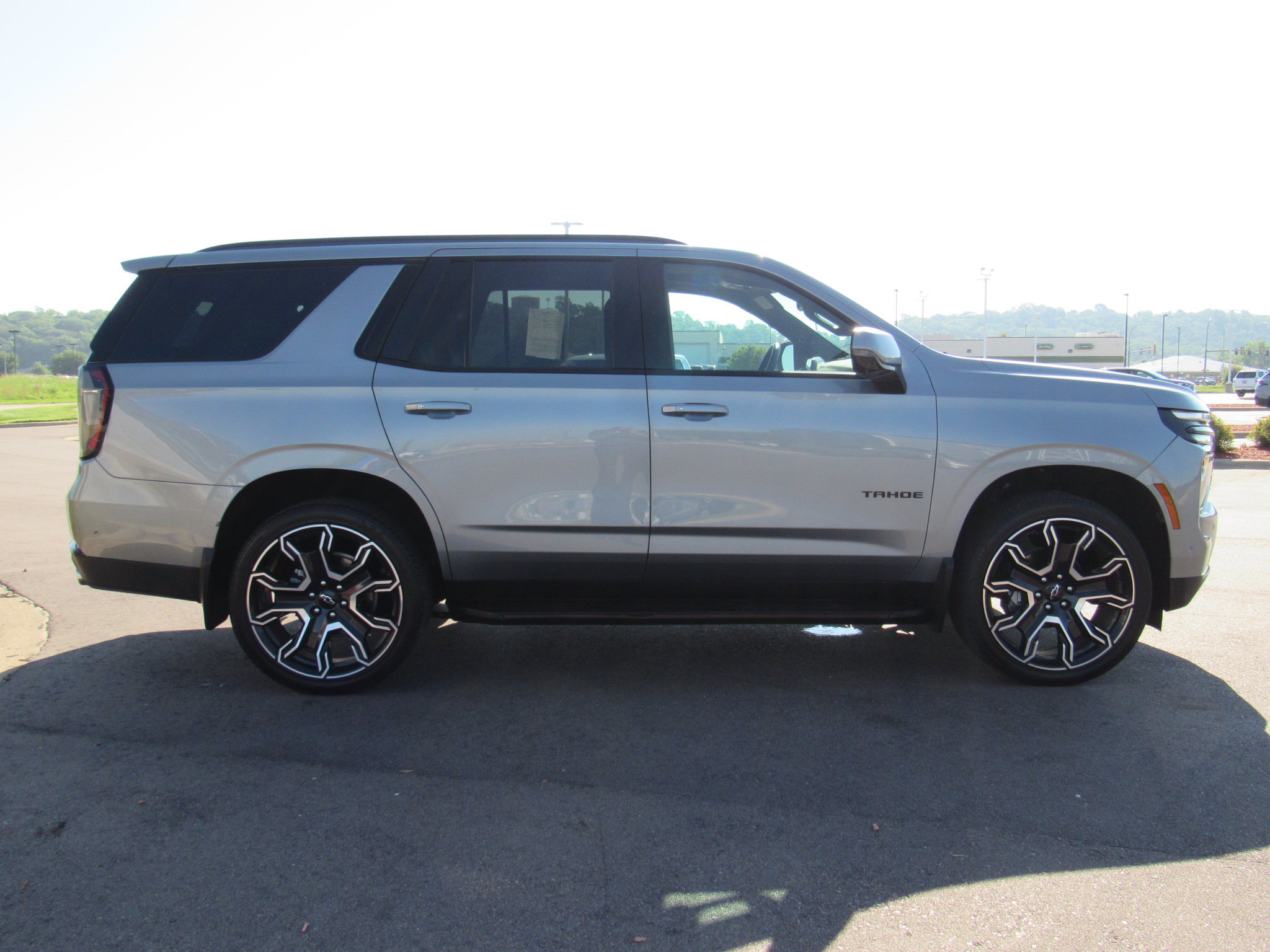 Used 2025 Chevrolet Tahoe RST w/ RST Capability Package AWD/4WD image 5