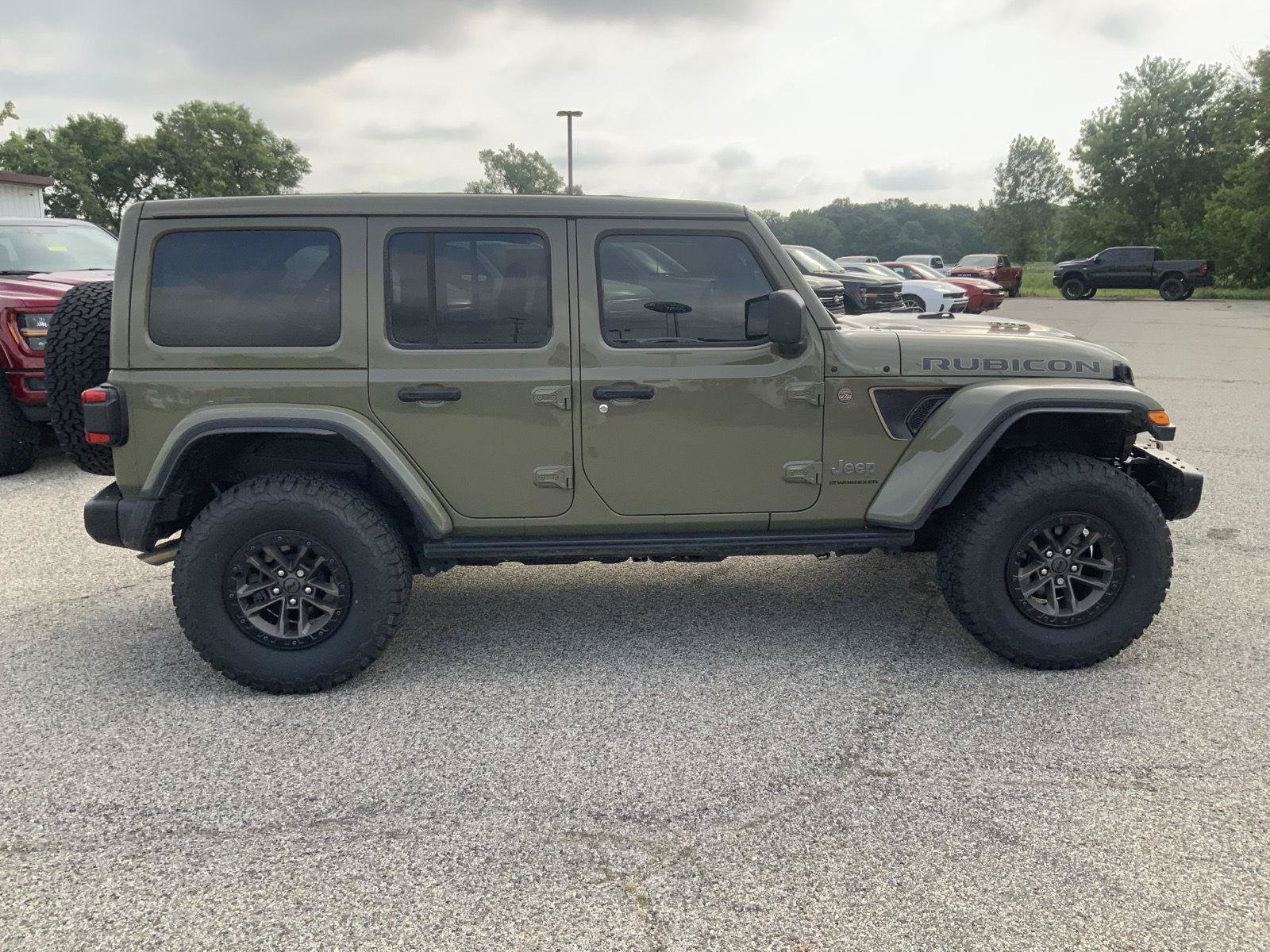 Used 2025 Jeep Wrangler Unlimited Rubicon 392 AWD/4WD image 15