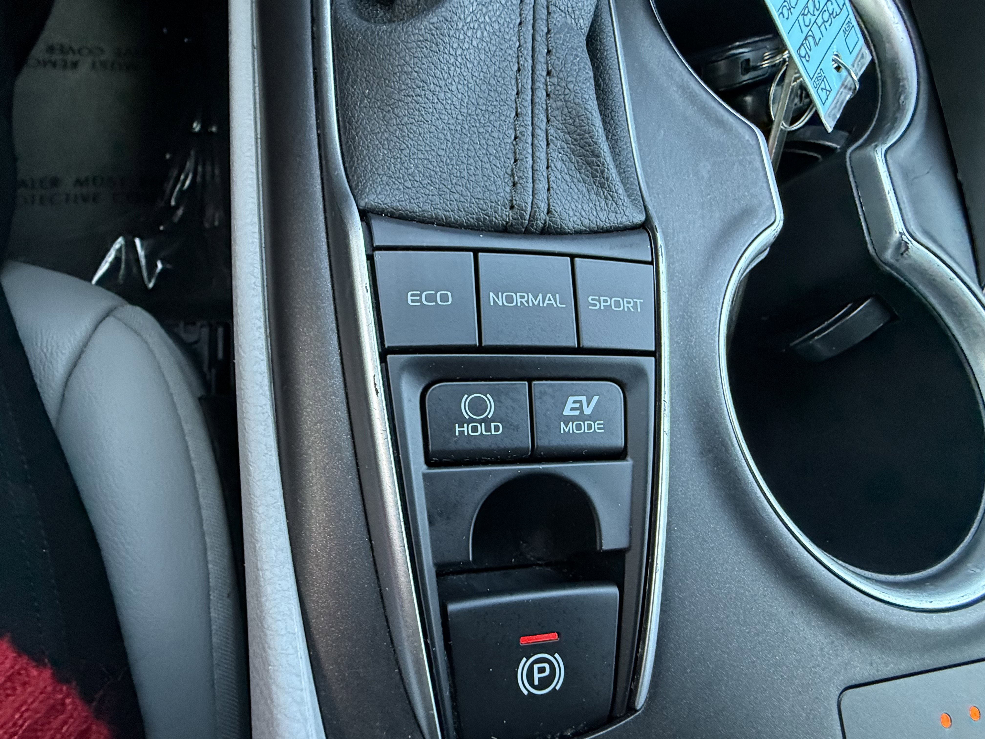 Certified 2021 Toyota Camry XLE w/ Cold Weather Package image 23