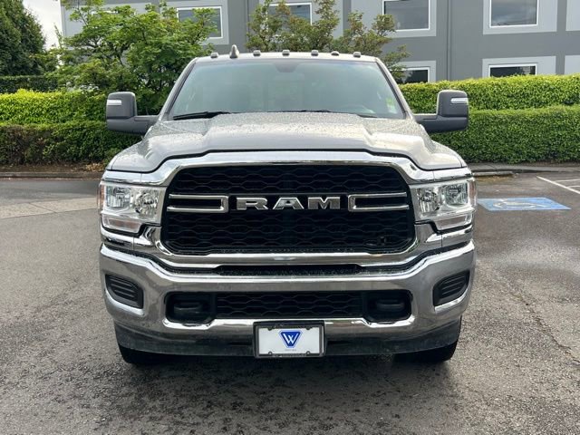 Used 2024 RAM 3500 Tradesman w/ Chrome Appearance Group AWD/4WD image 2