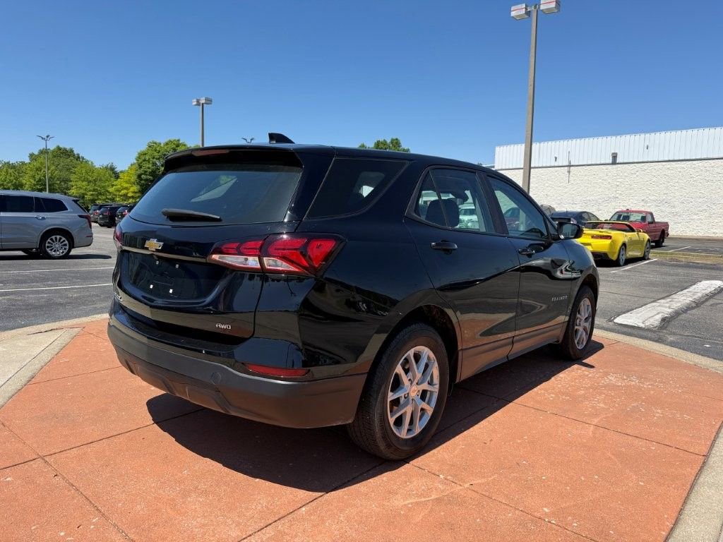 Used 2024 Chevrolet Equinox LS AWD/4WD image 6