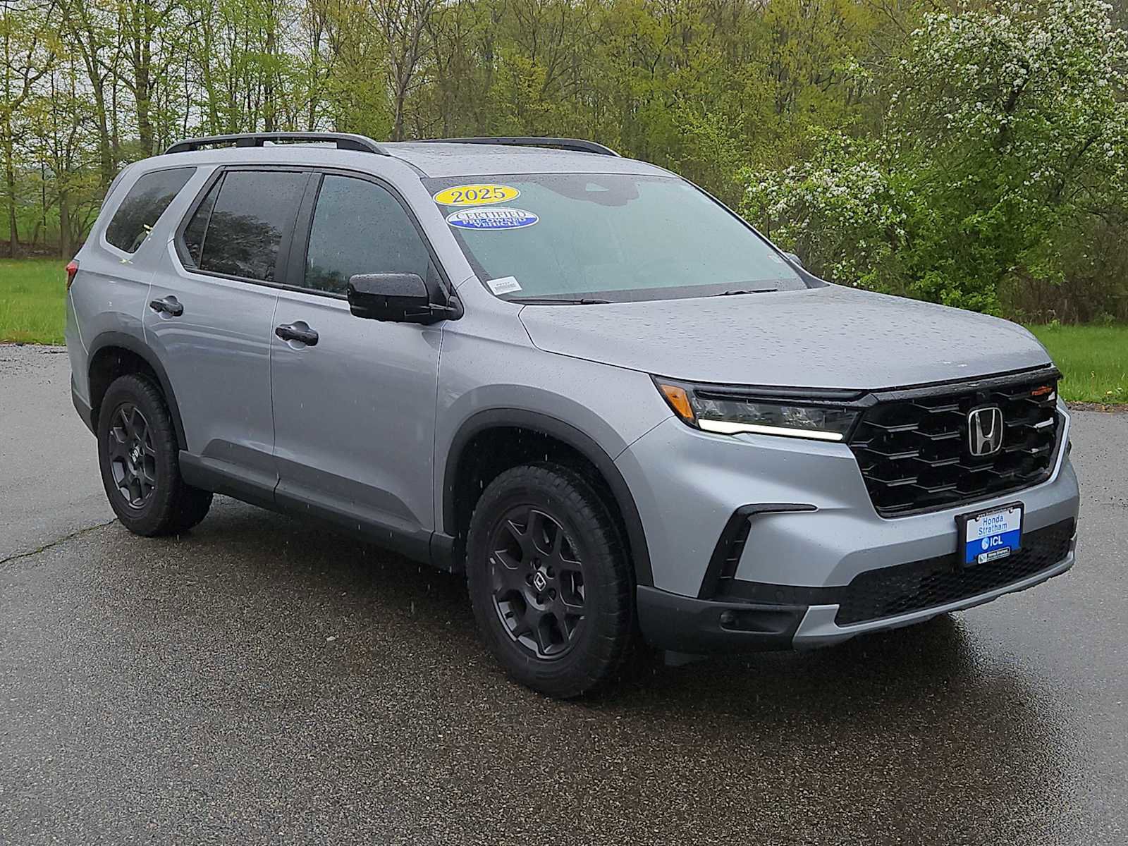 Certified 2025 Honda Pilot TrailSport image 11
