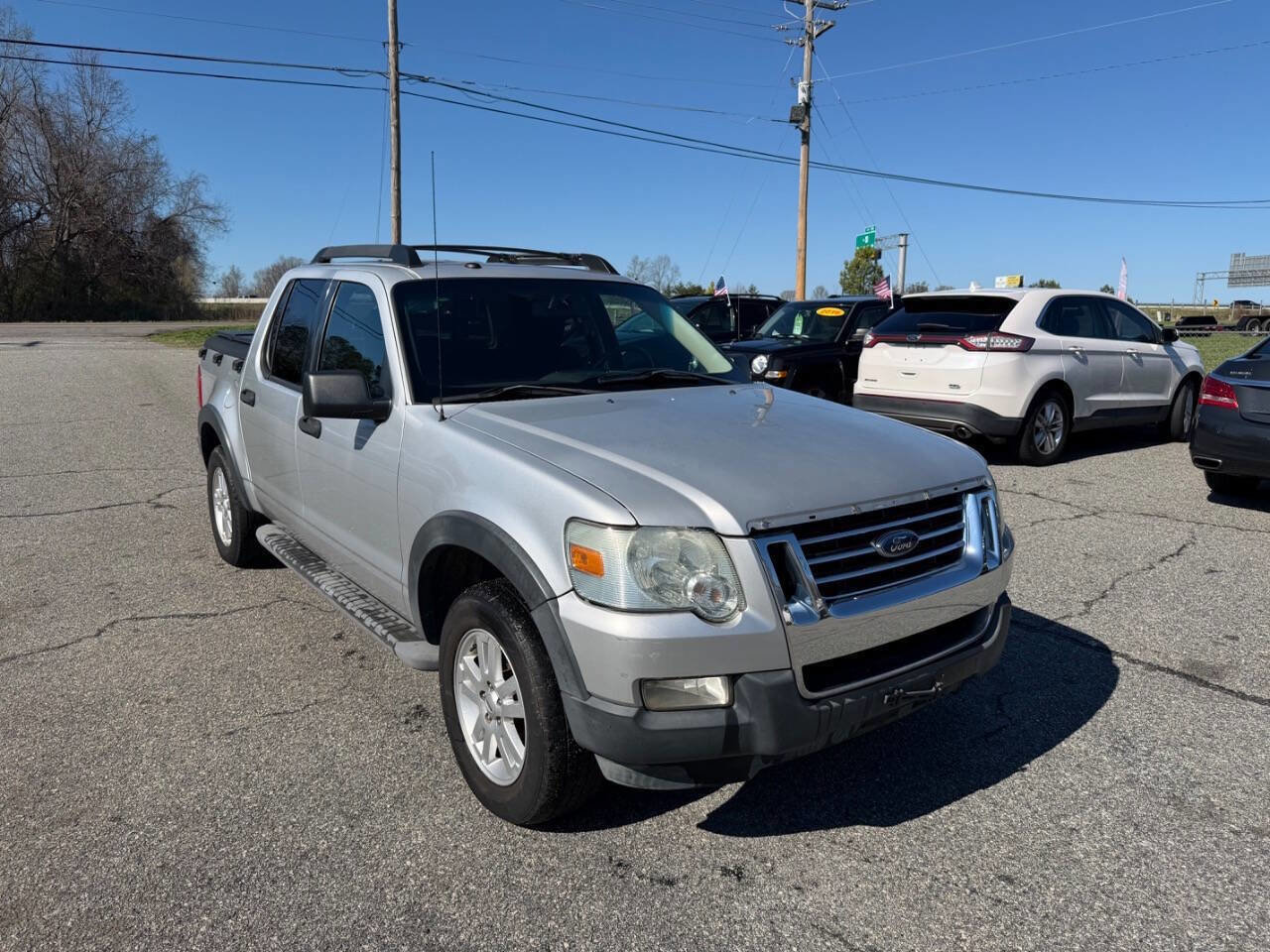 Used 2010 Ford Explorer Sport Trac XLT image 1