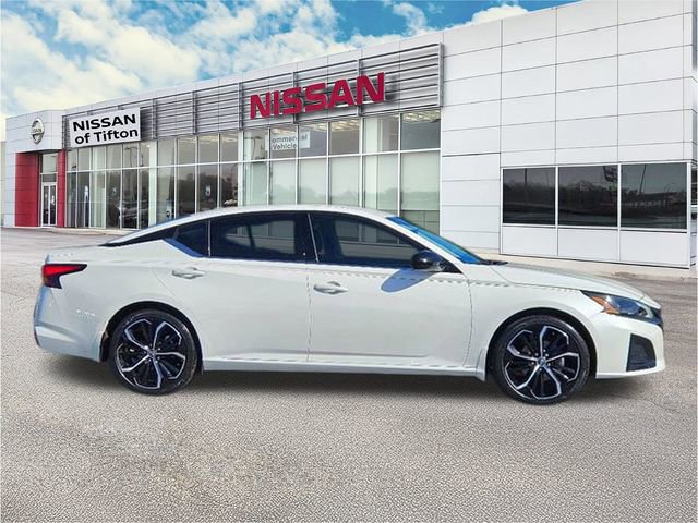 Certified 2024 Nissan Altima 2.5 SR image 8