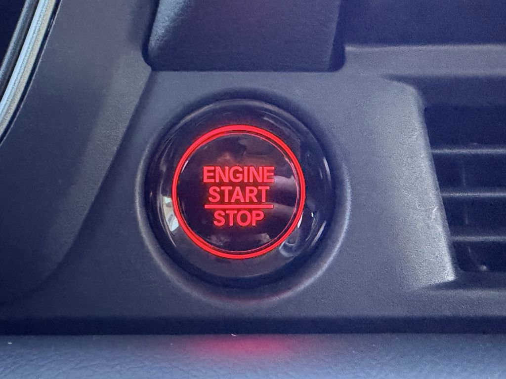 Used 2025 Honda Pilot Touring image 30