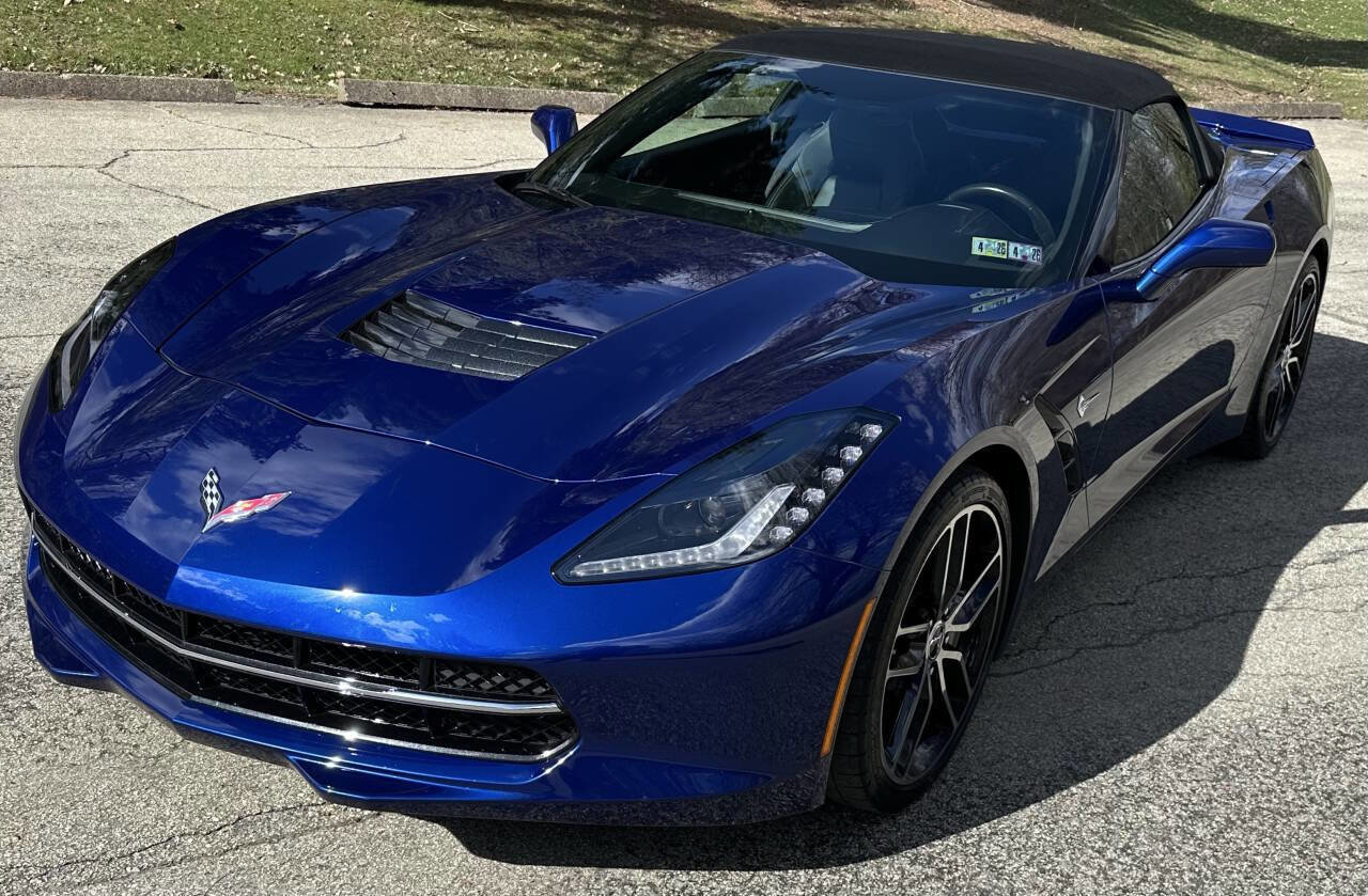 Used 2017 Chevrolet Corvette Stingray Convertible w/ 1LT RWD image 1