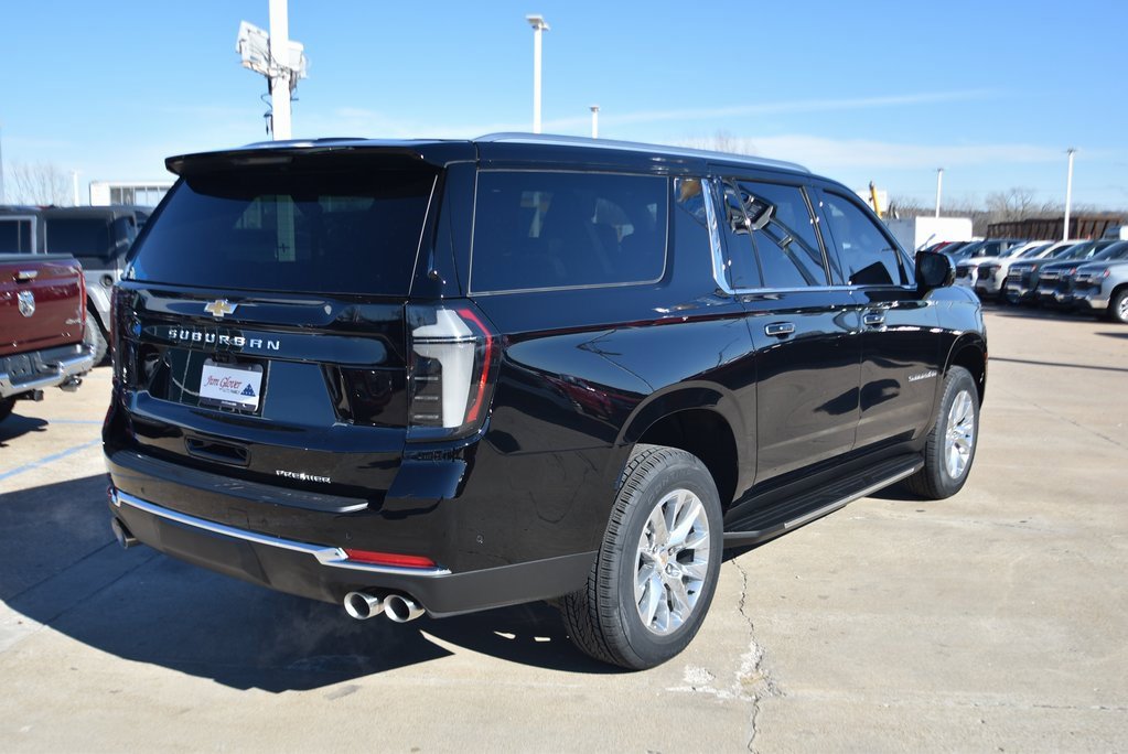 New 2026 Chevrolet Suburban Premier image 3