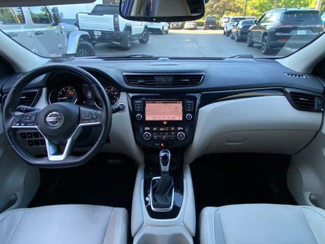 Used 2019 Nissan Rogue Sport SL w/ Premium Package image 17