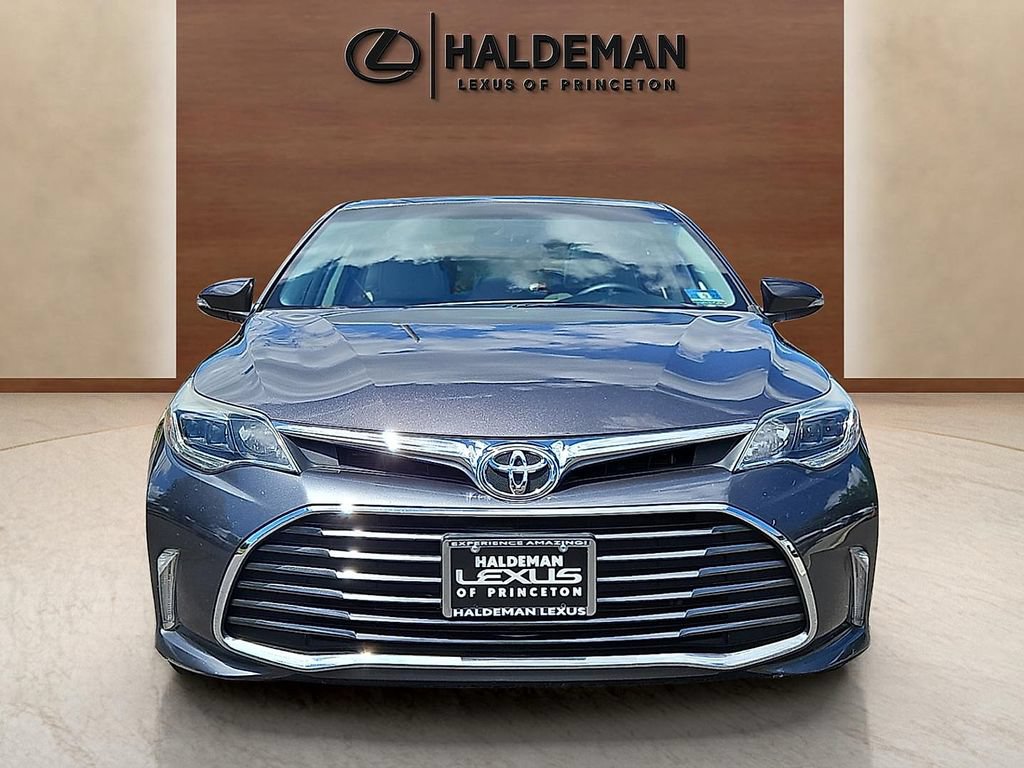 Used 2016 Toyota Avalon XLE Premium FWD image 2