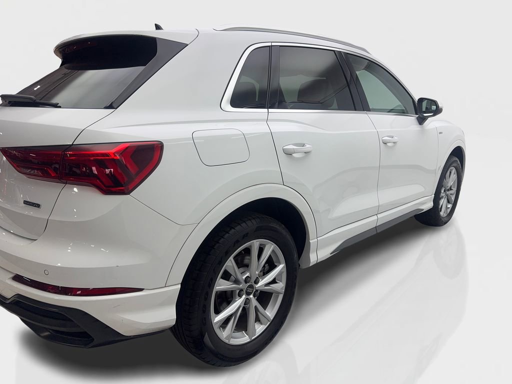 Used 2022 Audi Q3 2.0T Premium w/ Convenience Package image 13