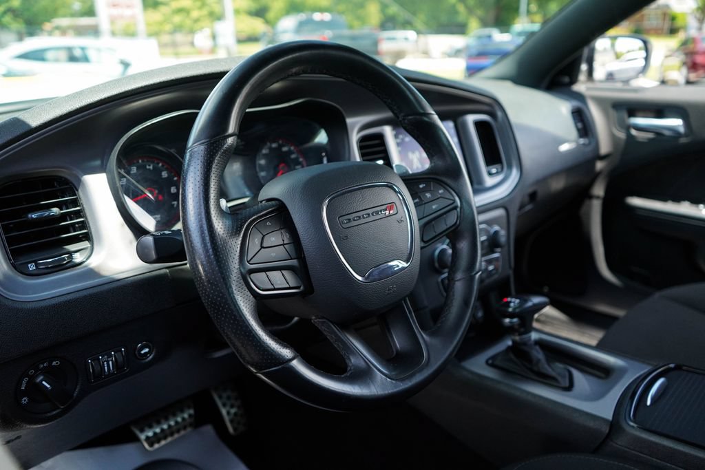 Used 2023 Dodge Charger R/T w/ Blacktop Package RWD image 5