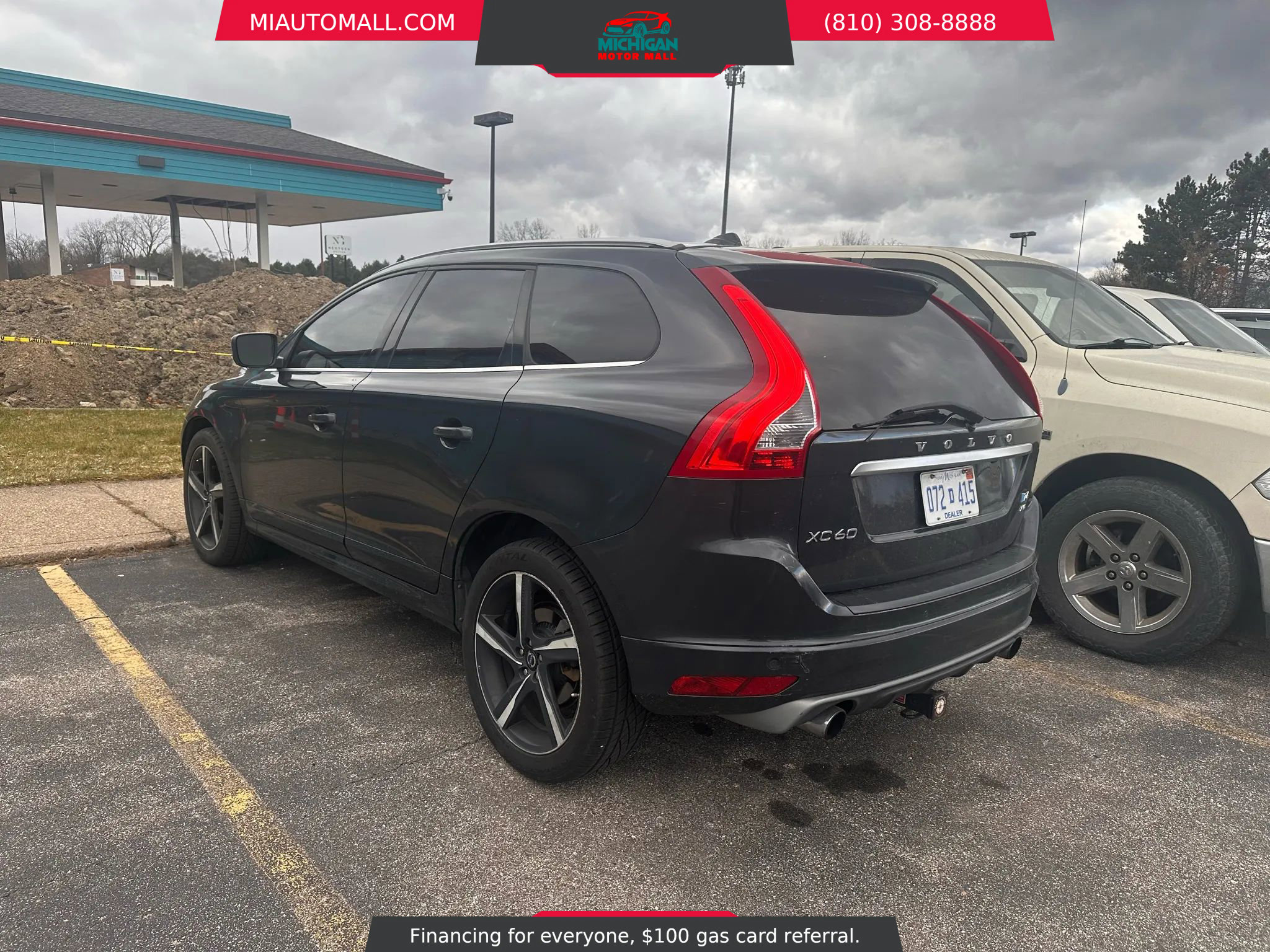 Used 2015 Volvo XC60 T6 R-Design Platinum image 3