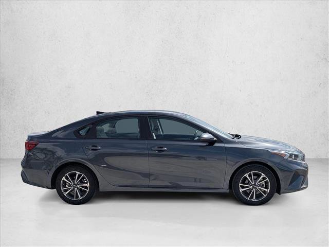 Used 2023 Kia Forte LXS w/ LXS Technology Package FWD video 4