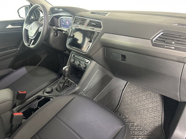 Used 2020 Volkswagen Tiguan SEL image 22