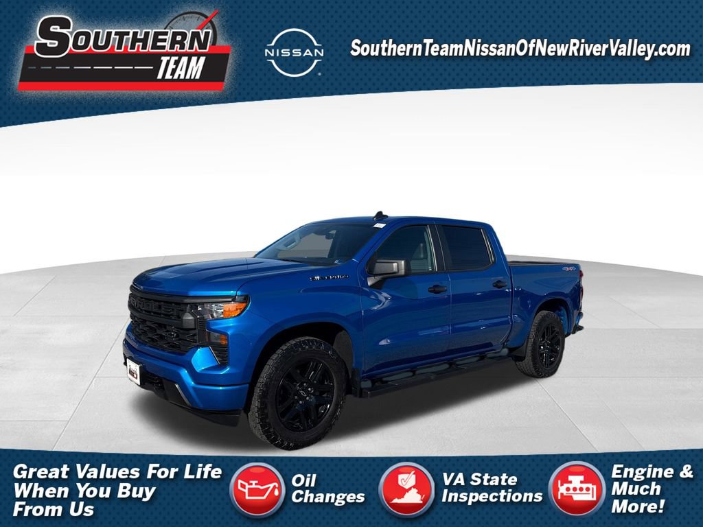Used 2022 Chevrolet Silverado 1500 Custom w/ LPO, Dark Essentials Package AWD/4WD image 1