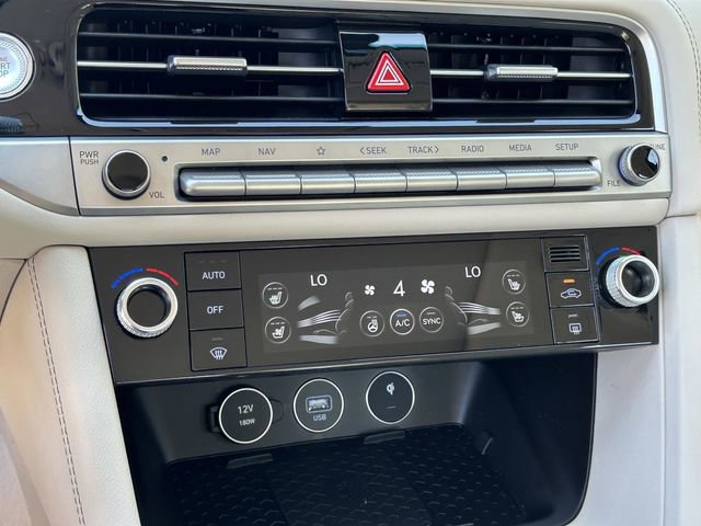 Used 2026 Genesis G70 2.5T Prestige image 28