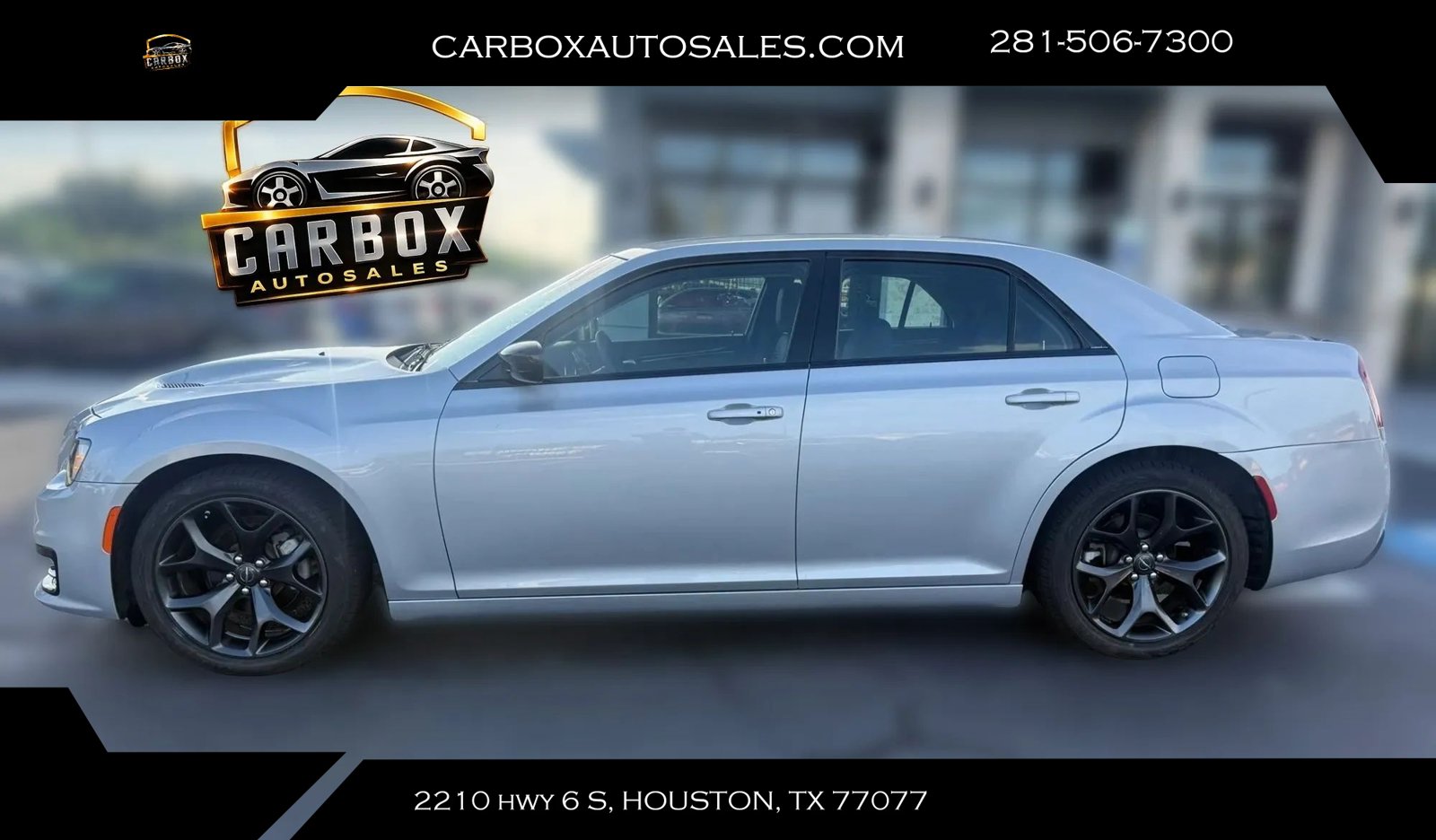 Used 2023 Chrysler 300 Touring w/ Sport Appearance Package RWD image 2
